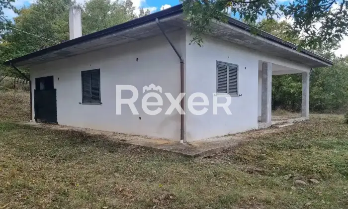 Rexer-Savoia-di-Lucania-Villetta-da-ultimare-con-terreno-in-vendita-a-Savoia-di-Lucania-Altro
