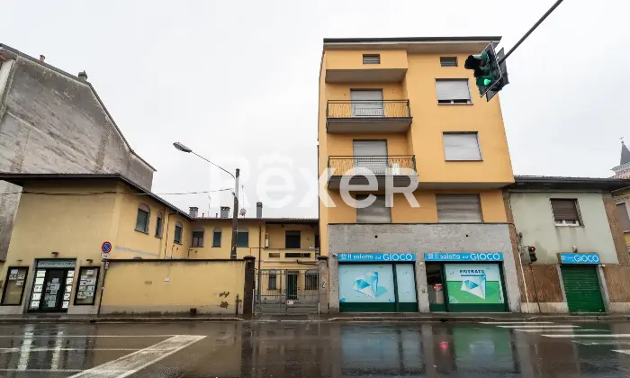 Rexer-San-Vittore-Olona-Palazzo-composto-da-Appartamenti-un-locale-commerciale-e-cantine-Altro