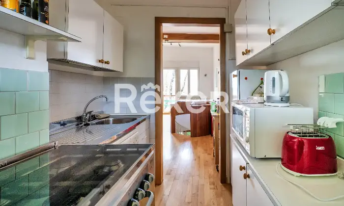 Rexer-Magione-Villa-indipendente-con-vista-lago-e-giardino-privato-Altro