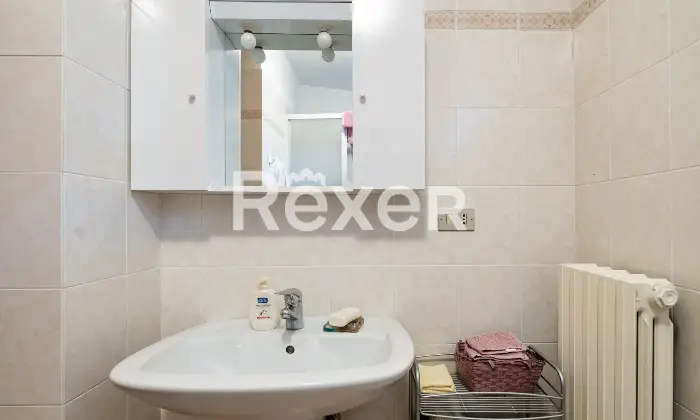 Rexer-Magione-Villa-indipendente-con-vista-lago-e-giardino-privato-Altro