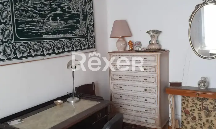 Rexer-Crocefieschi-Appartamento-in-vendita-al-secondo-piano-di-una-palazzina-depoca-Altro