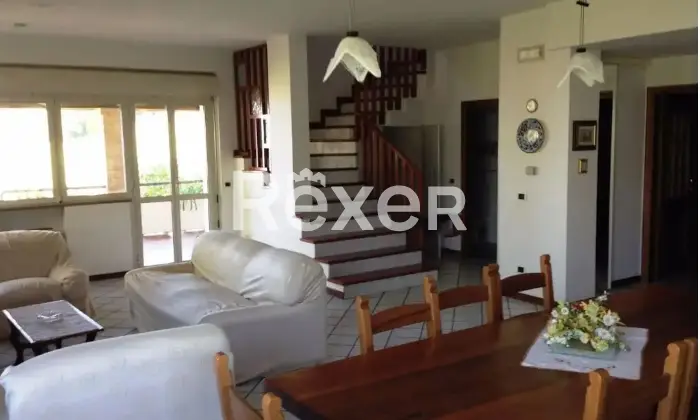 Rexer-Colonnella-Villa-in-vendita-in-via-Fratte-Grandi-a-Colonnella-Altro