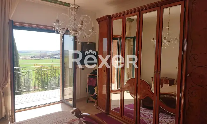 Rexer-Torremaggiore-Villa-indipendente-in-aperta-campagna-isolata-ottimo-investimento-per-agriturismo-o-attivit-ricettiva-Altro