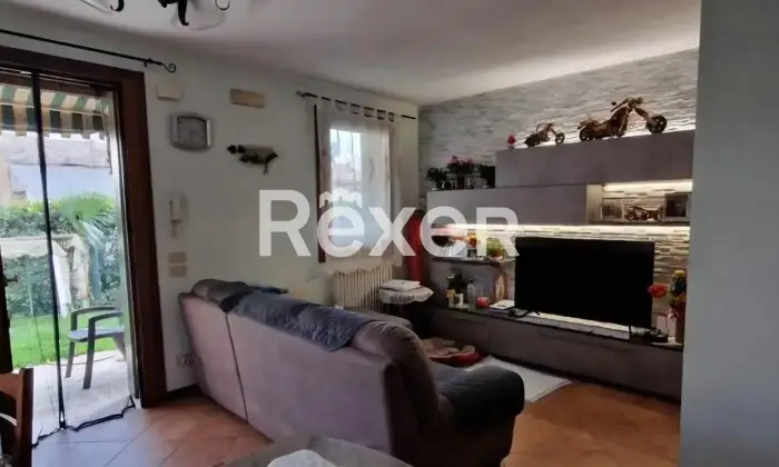Rexer-Massanzago-Massanzago-Porzione-di-quadrifamiliare-con-ingresso-indipendente-giardino-privato-e-taverna-Altro