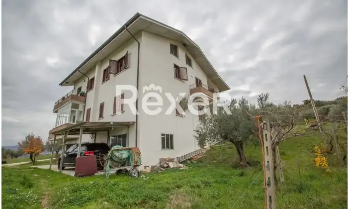 Rexer-Alanno-Villetta-bifamiliare-in-vendita-in-Via-Colle-Grande-ad-Alanno-Altro