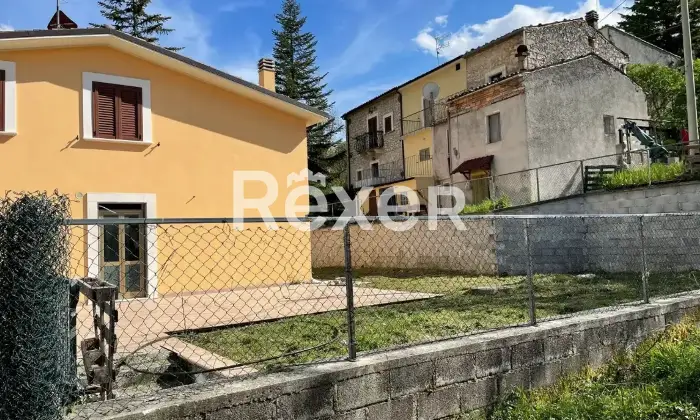 Rexer-Caramanico-Terme-Casa-indipendente-in-vendita-in-via-Casale-di-Sopra-a-Caramanico-Terme-Altro