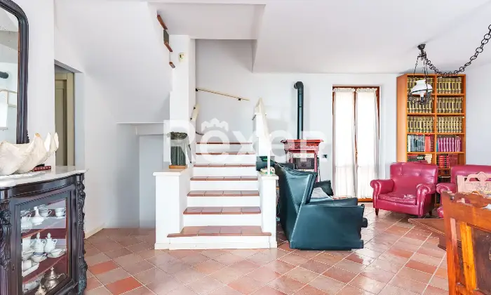 Rexer-Gardone-Riviera-Villetta-di-testa-con-portico-e-giardino-Altro