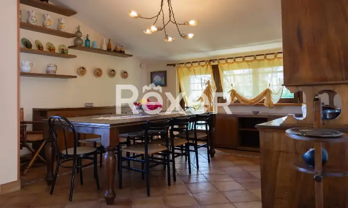 Rexer-TORRE-SAN-PATRIZIO-Splendida-villa-indipendente-con-piscina-uliveto-e-ampio-terreno-privato-a-Torre-San-Patrizio-Altro