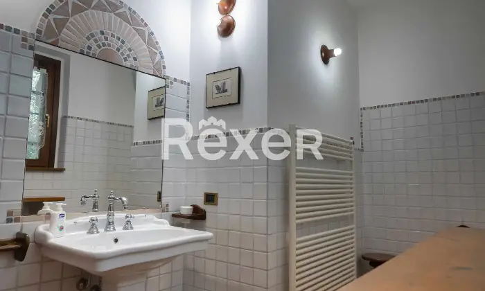 Rexer-TORRE-SAN-PATRIZIO-Splendida-villa-indipendente-con-piscina-uliveto-e-ampio-terreno-privato-a-Torre-San-Patrizio-Altro