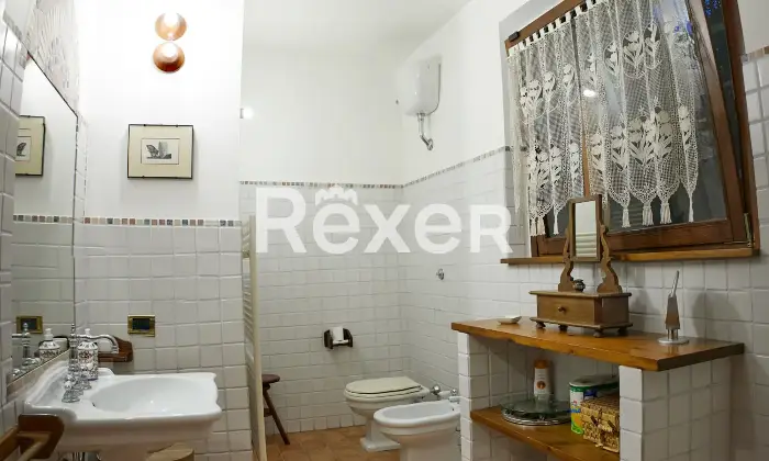 Rexer-TORRE-SAN-PATRIZIO-Splendida-villa-indipendente-con-piscina-uliveto-e-ampio-terreno-privato-a-Torre-San-Patrizio-Altro