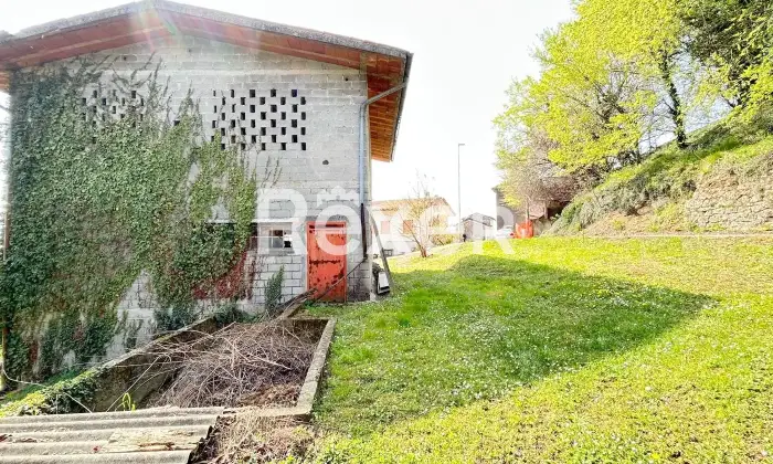 Rexer-Susegana-Compendio-immobiliare-con-grande-giardino-e-fabbricato-indipendente-valorizzabile-Altro