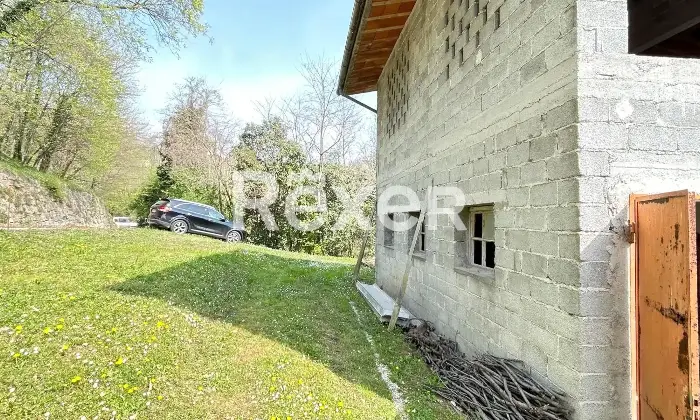 Rexer-Susegana-Compendio-immobiliare-con-grande-giardino-e-fabbricato-indipendente-valorizzabile-Altro