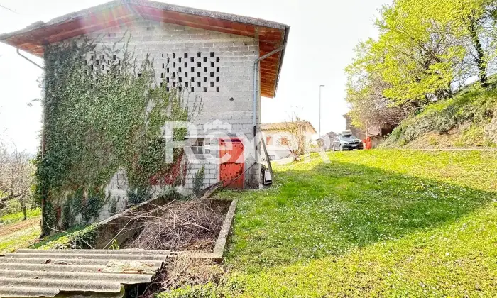 Rexer-Susegana-Compendio-immobiliare-con-grande-giardino-e-fabbricato-indipendente-valorizzabile-Altro
