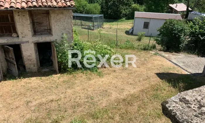 Rexer-Morfasso-Rustico-storico-su-due-livelli-con-ampio-terreno-coltivabile-grande-potenziale-di-recupero-Altro