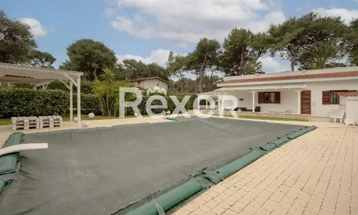 Rexer-Palagiano-Elegante-villa-con-piscina-finemente-arredata-a-mt-dalla-spiaggia-Altro