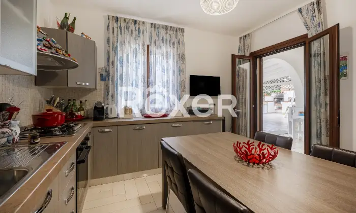 Rexer-Palagiano-Elegante-villa-con-piscina-finemente-arredata-a-mt-dalla-spiaggia-Altro
