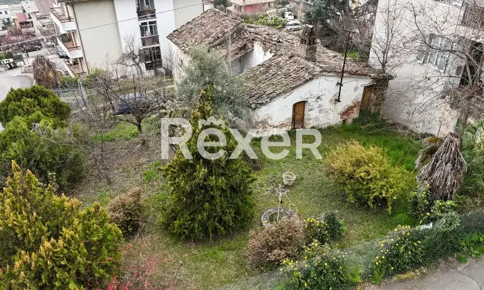 Rexer-Penne-Villa-indipendente-su-tre-livelli-con-garage-a-Penne-Altro