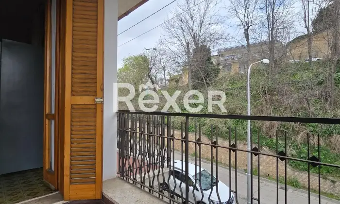 Rexer-Penne-Villa-indipendente-su-tre-livelli-con-garage-a-Penne-Altro