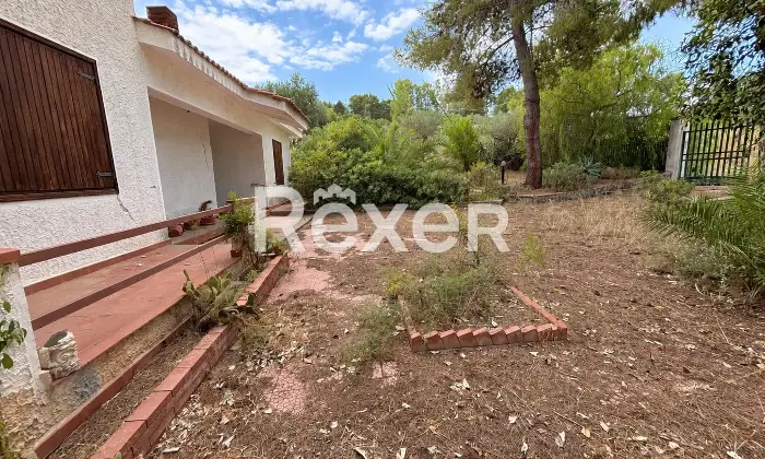 Rexer-Ventimiglia-di-Sicilia-Villino-indipendente-con-porticato-e-giardino-privato-Giardino