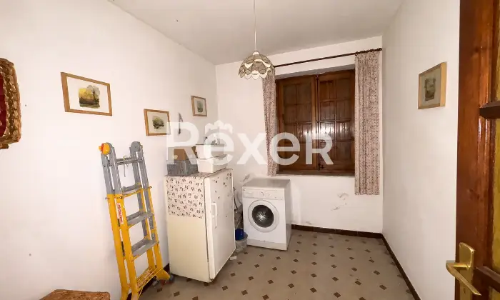 Rexer-Ventimiglia-di-Sicilia-Villino-indipendente-con-porticato-e-giardino-privato-Altro