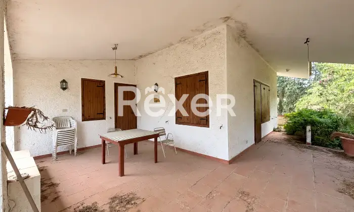 Rexer-Ventimiglia-di-Sicilia-Villino-indipendente-con-porticato-e-giardino-privato-Altro