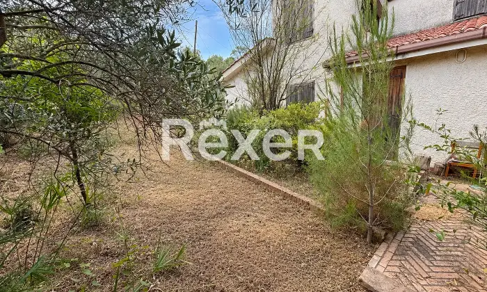 Rexer-Ventimiglia-di-Sicilia-Villino-indipendente-con-porticato-e-giardino-privato-Giardino