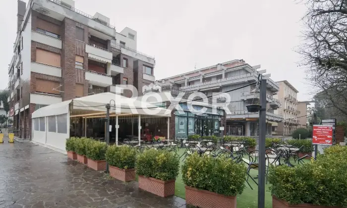 Rexer-Terra-del-Sole-Locale-commerciale-con-area-esterna-esclusiva-e-tripla-esposizione-Altro