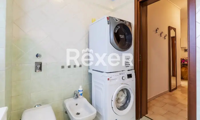 Rexer-Paderno-Dugnano-Appartamento-di-locali-con-autorimessa-Altro