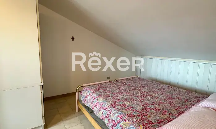 Rexer-Margherita-di-Savoia-Appartamento-al-primo-piano-con-mansarda-e-terrazzi-Isola-Verde-Altro