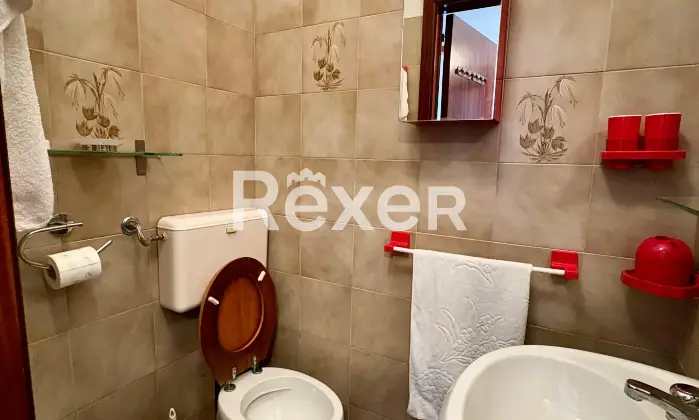 Rexer-Margherita-di-Savoia-Appartamento-al-primo-piano-su-due-livelli-con-mansarda-e-terrazzi-Isola-Verde-Altro