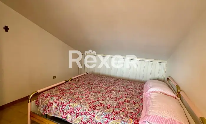 Rexer-Margherita-di-Savoia-Appartamento-al-primo-piano-con-mansarda-e-terrazzi-Isola-Verde-Altro