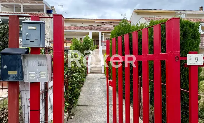 Rexer-Margherita-di-Savoia-Appartamento-al-primo-piano-con-mansarda-e-terrazzi-Isola-Verde-Altro