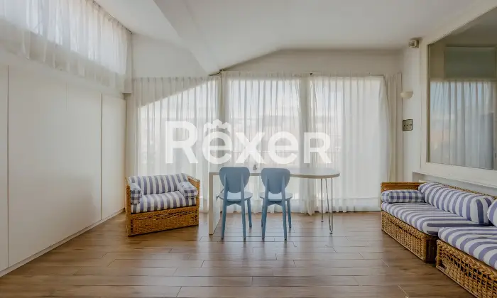 Rexer-Livorno-Villa-singola-con-piscina-Altro