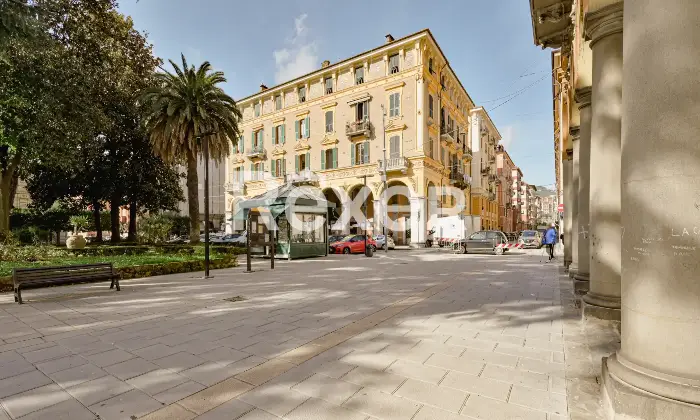 Rexer-La-Spezia-Affascinante-immobile-depoca-ristrutturato-Altro