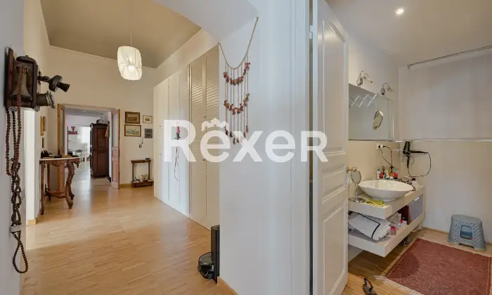 Rexer-La-Spezia-Affascinante-immobile-depoca-ristrutturato-Altro