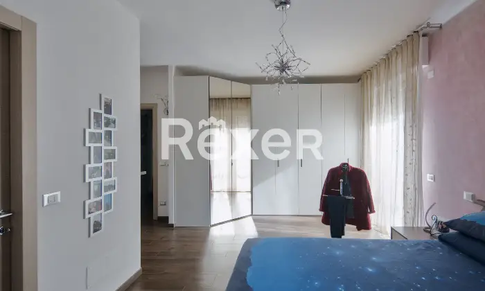Rexer-Rimini-Intero-fabbricato-bifamiliare-con-due-garage-giardino-e-sottotetto-al-grezzo-Altro