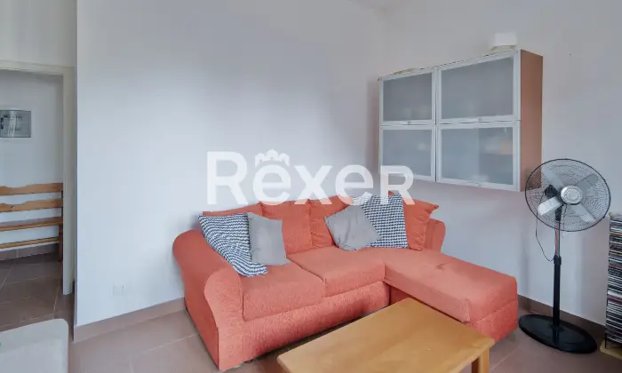 Rexer-Rimini-Intero-fabbricato-bifamiliare-con-due-garage-giardino-e-sottotetto-al-grezzo-Altro