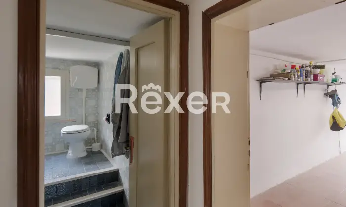 Rexer-Rimini-Intero-fabbricato-bifamiliare-con-due-garage-giardino-e-sottotetto-al-grezzo-Altro