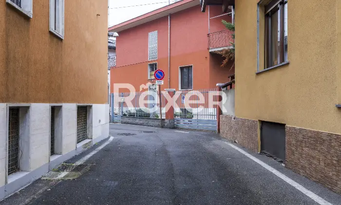 Rexer-Novate-Milanese-Ampio-appartamento-in-casa-bifamiliare-semiindipendente-Esterno