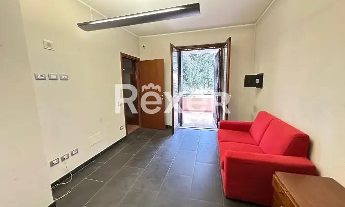 Rexer-LavenoMombello-Trilocale-ristrutturato-con-vista-lago-Via-Miralago-LavenoMombello-VA-Altro