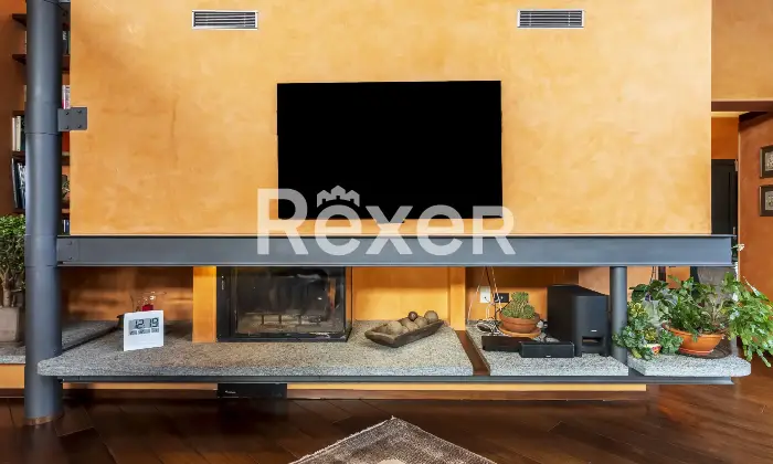 Rexer-Arsago-Seprio-Villa-singola-con-giardino-ampio-e-curato-Soggiorno