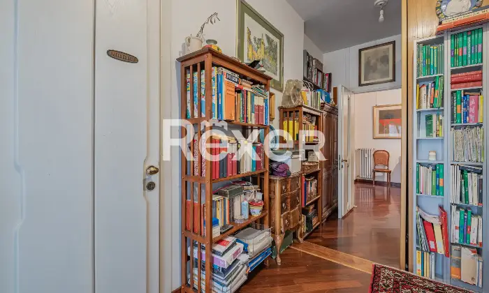Rexer-Roma-NUDA-PROPRIETA-Appartamento-al-sesto-e-ultimo-piano-Camera