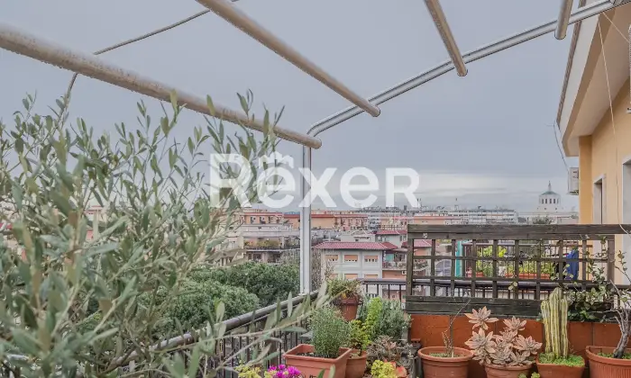 Rexer-Roma-NUDA-PROPRIETA-Appartamento-al-sesto-e-ultimo-piano-Terrazzo
