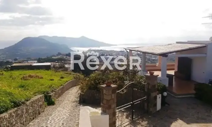 Rexer-Lipari-Villa-bifamiliare-in-via-Varisana-di-Sopra-a-Pianoconte-Lipari-Altro