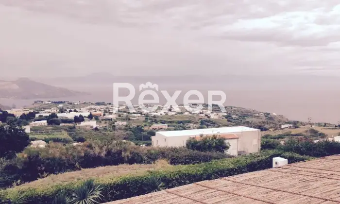 Rexer-Lipari-Villa-bifamiliare-in-via-Varisana-di-Sopra-a-Pianoconte-Lipari-Altro