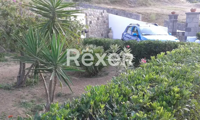 Rexer-Lipari-Villa-bifamiliare-in-via-Varisana-di-Sopra-a-Pianoconte-Lipari-Altro