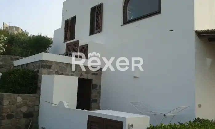 Rexer-Lipari-Villa-bifamiliare-in-via-Varisana-di-Sopra-a-Pianoconte-Lipari-Altro