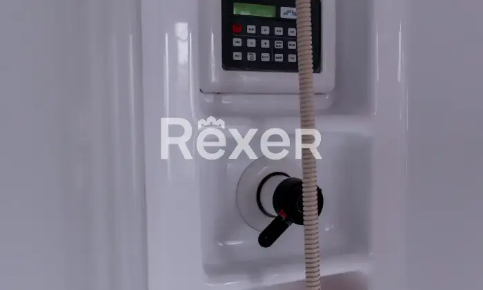 Rexer-Salerno-Ampio-appartamento-con-terrazzi-e-box-doppio-in-parco-privato-Altro