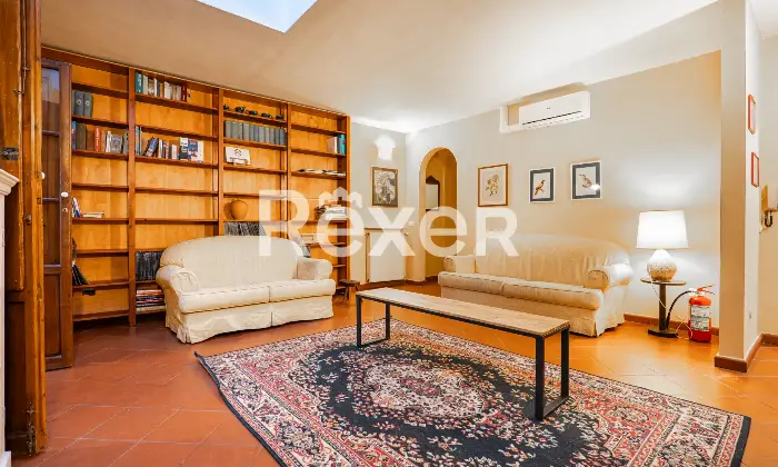 Rexer-Firenze-Firenze-centro-storicoSanto-Ambrogio-ultimo-piano-Altro