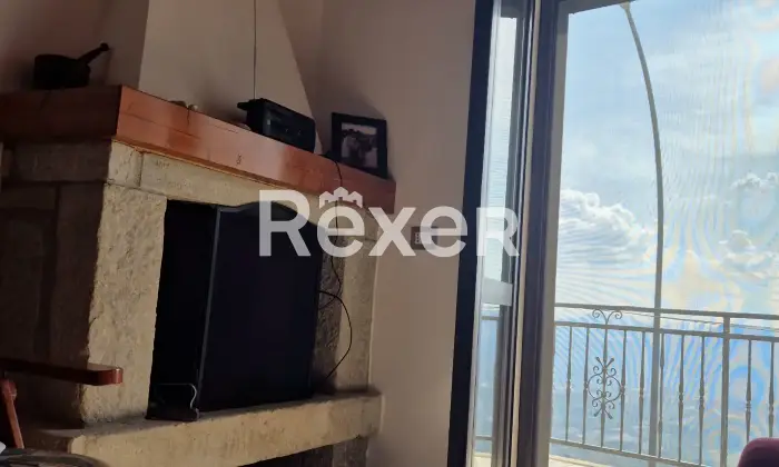 Rexer-Schiavi-di-Abruzzo-Casa-nel-cuore-del-centro-storico-di-Schiavi-di-Abruzzo-Sala